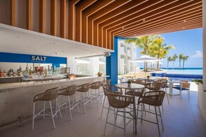 بار (في المنشاة)