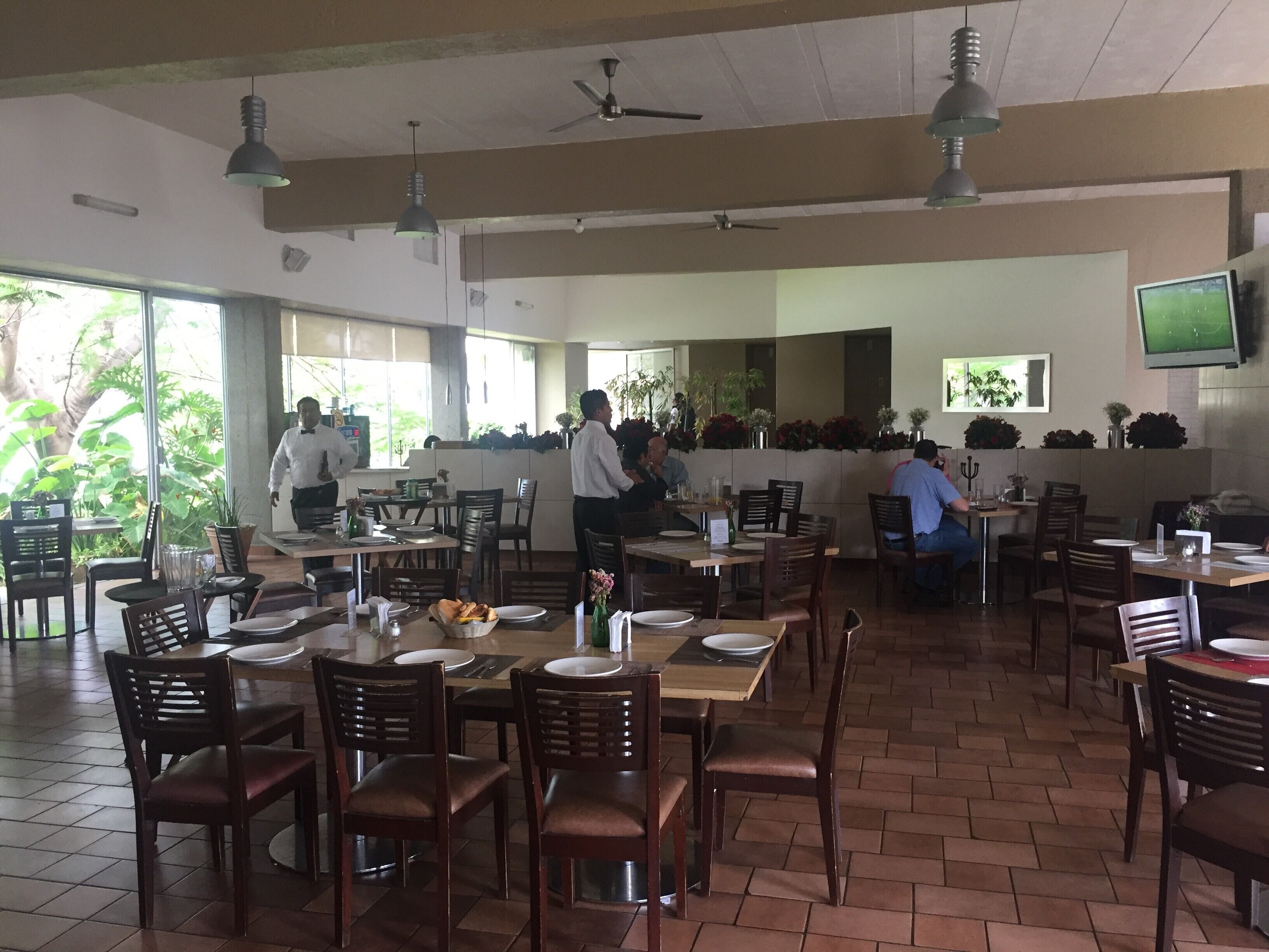 breakfast, lunch, dinner served; international cuisine, pool views