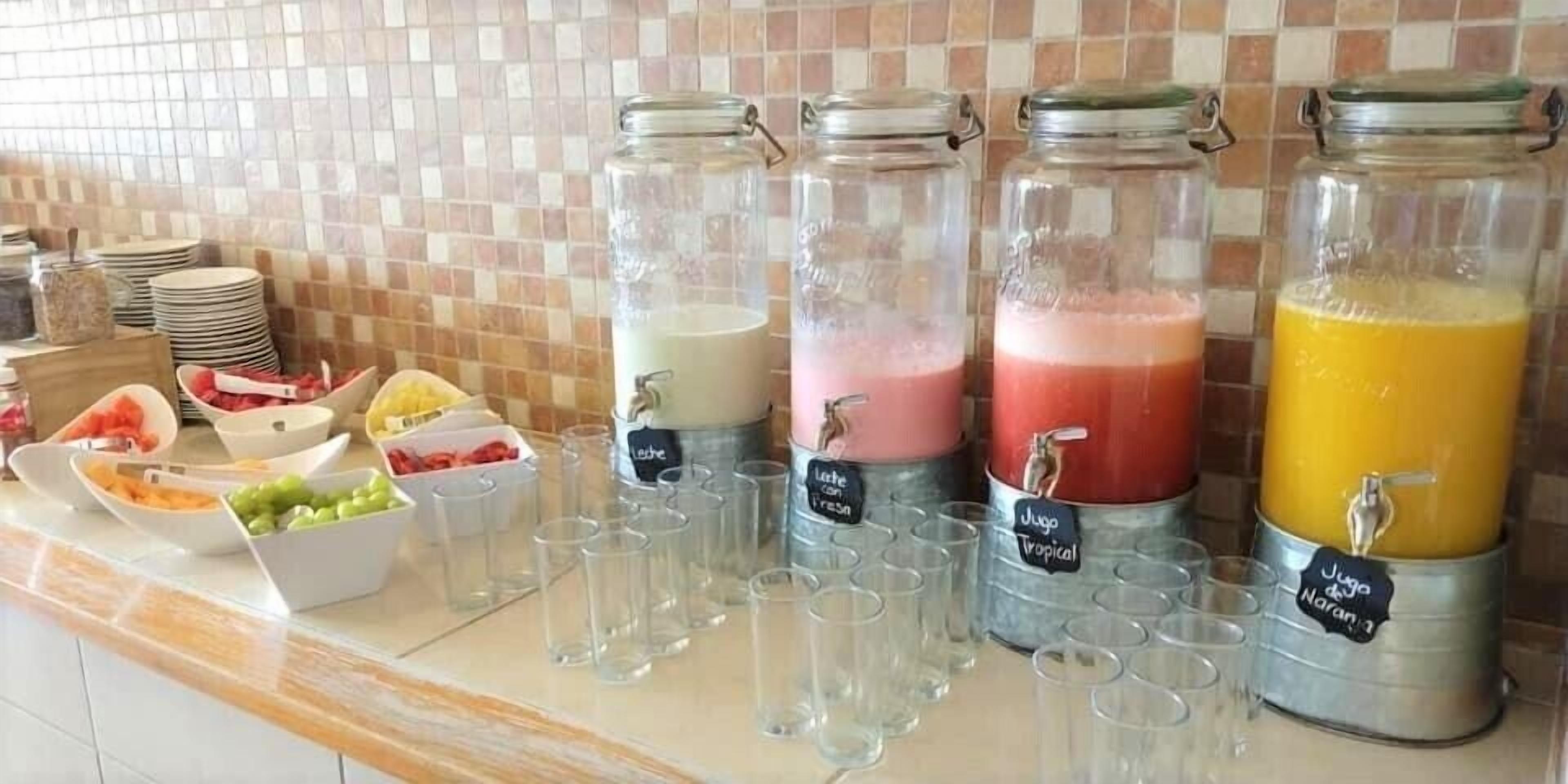 daily cooked-to-order breakfast for a fee