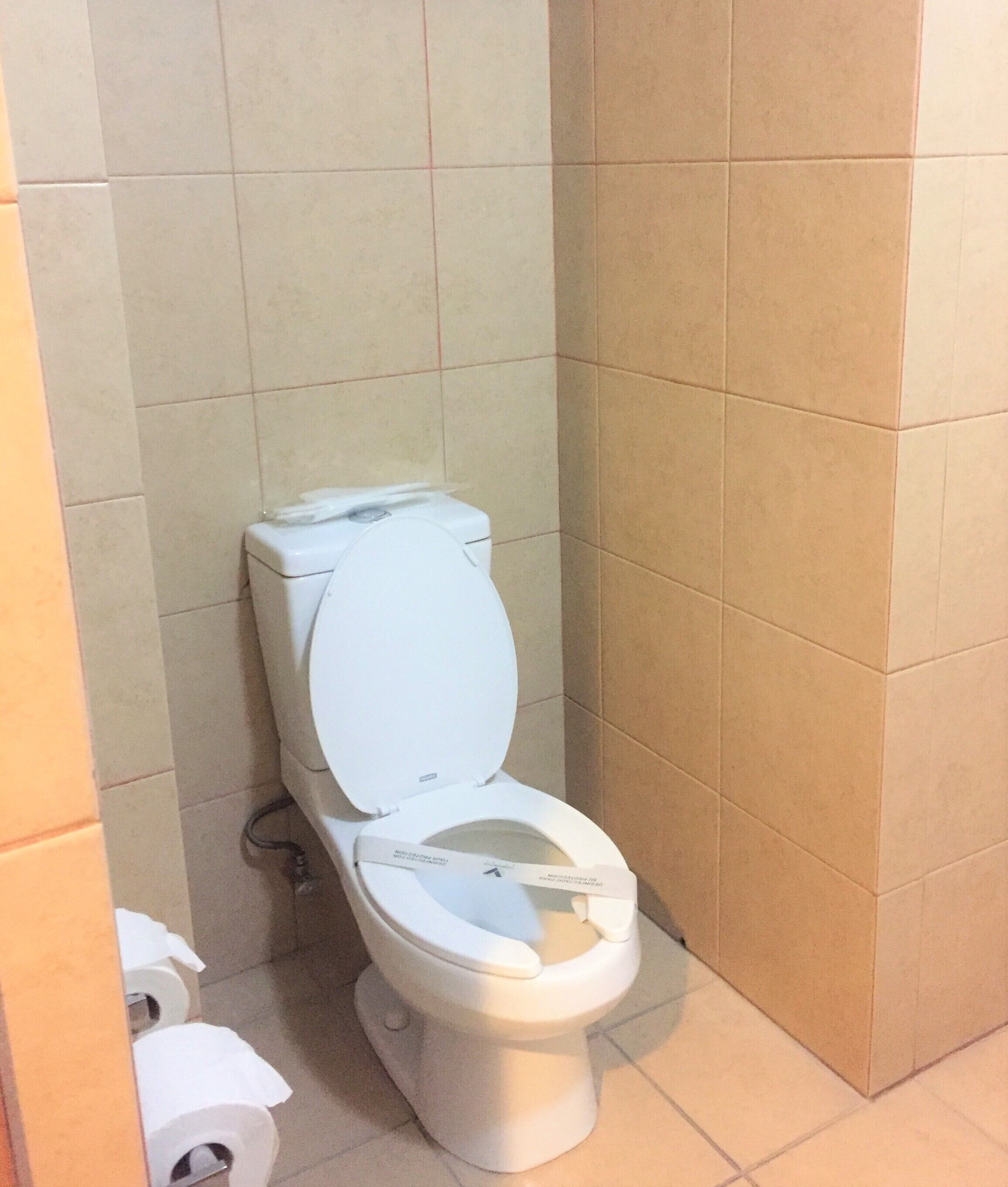 dressing gowns, towels, soap, shampoo