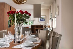 تناول الطعام