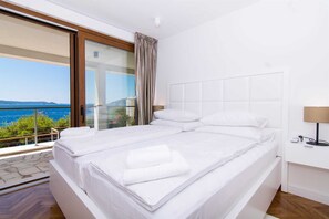 4 室のベッドルーム、アイロン / アイロン台、WiFi (無料)