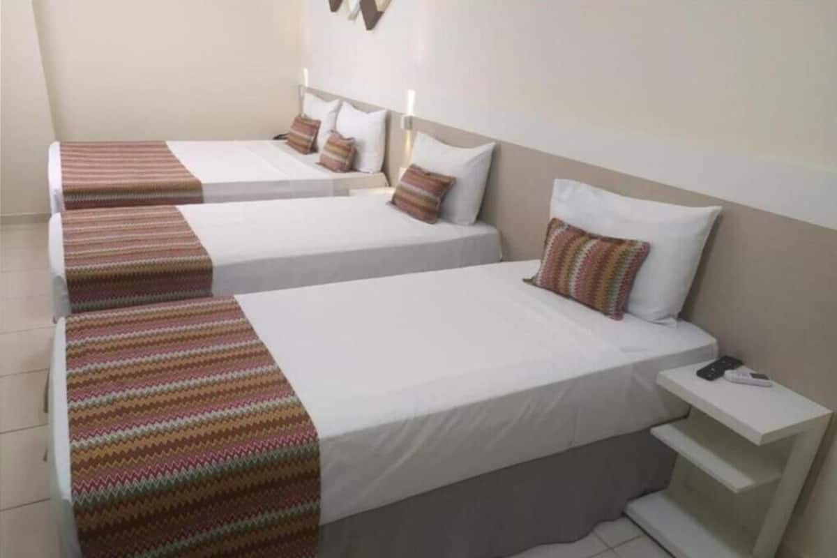 Family Room | Minibar, in-room safe, desk, free WiFi