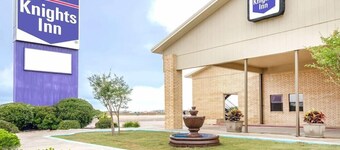 Knights Inn Slaton