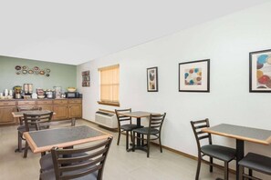 Dining - Knights Inn Slaton (Slaton)