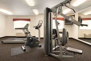 Fitness facility - Travelodge by Wyndham Dunsmuir (Dunsmuir)