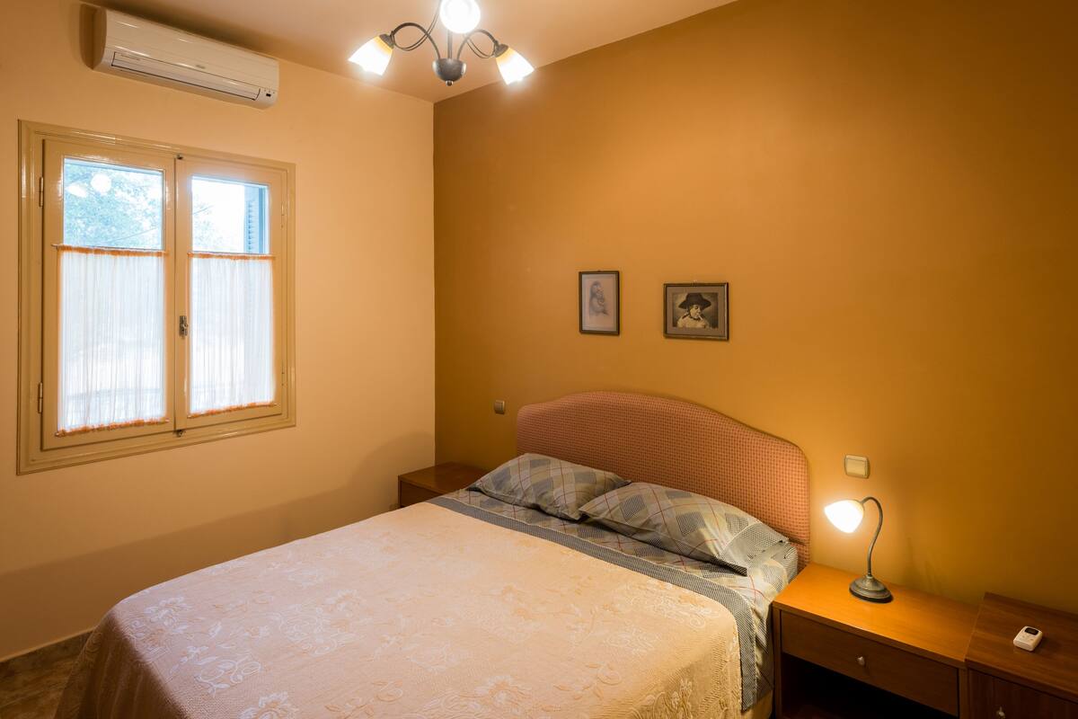 1 bedroom, soundproofing, free WiFi, bed sheets