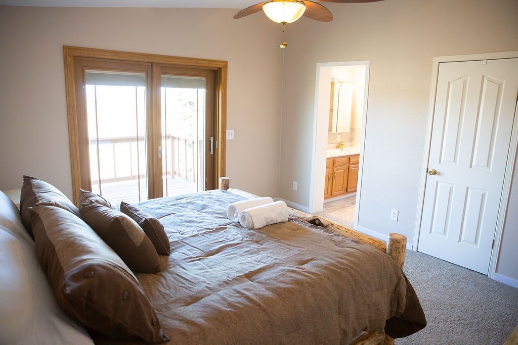 5 sovrum, strykjärn/strykbräda, gratis wi-fi och sängkläder