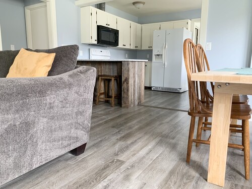 Family Getaway, Minutes away from Leland, Lake Leelanau, Suttons Bay