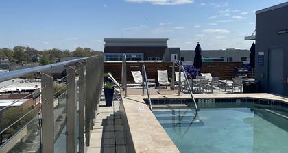 Rooftop Pool + View | Cozy Condo | Heart of Downtown Greenville