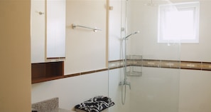 Bathroom - Ocean Pointe Holidays (Lucea)