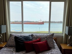 3 bedrooms, iron/ironing board, travel cot, free WiFi