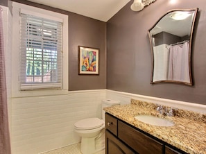 Bathroom - Forsyth Park West Garden Level (Savannah)