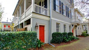 Ferienhaus, Mehrere Betten (Forsyth Park West Main House) | Außenbereich