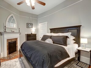 Apartment, Multiple Beds (A Walk in the Park) | 3 bedrooms - A Walk in the Park (Savannah)