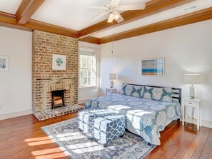 Room - Collection on Liberty III (Savannah)