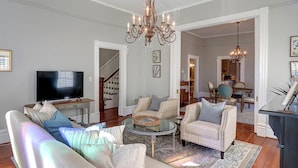 House, Multiple Beds (Gaston Gem) | Living room - Gaston Gem (Savannah)