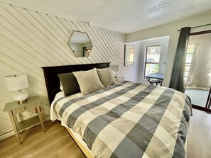 2 bedrooms, desk, iron/ironing board, free WiFi