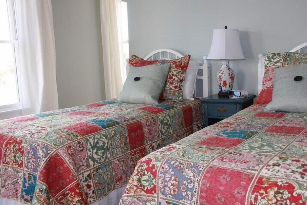 King Room with Private Entry: 111 | 1 bedroom, iron/ironing board, free WiFi