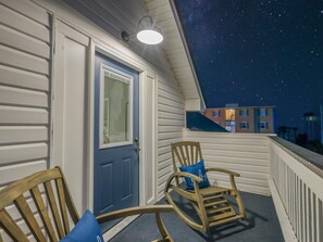 Lägenhet - 1 kingsize-säng med bäddsoffa (Not Renting -  Beach Haven Upper) | Balkong