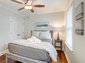 Apartment, 1 Queen Bed (Liberty Carriage House)