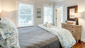 Apartment, 1 Queen Bed (Liberty Carriage House) - Liberty Carriage House (Savannah)