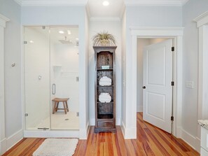 2 bedrooms - Beach House Up (Tybee Island)