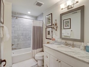 Bathroom - 515 Liberty Garden (Savannah)