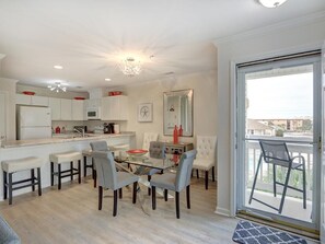 Condo, Multiple Beds (Sweet Location with Sophistication) | Private kitchen