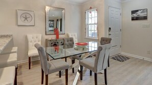 Kondominium, Beberapa Tempat Tidur (Sweet Location with Sophistication) | Dapur pribadi
