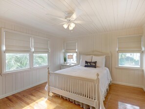 House, Multiple Beds (Sea Glass Tybee) | 5 bedrooms, WiFi - Sea Glass Tybee (Tybee Island)