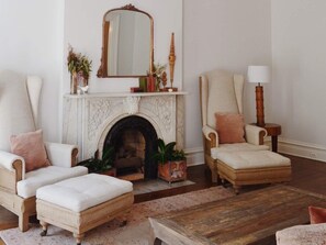 Huoneisto, useita sänkyjä (Elsewhere on Madison Square Main) | Olohuone