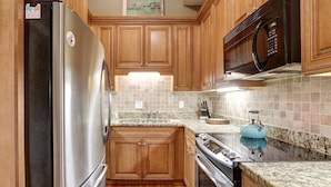 Apartment, Multiple Beds (Hideaway on Jones) | Private kitchen
