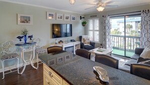 Apartamento, varias camas (Paradise Hideaway) | Sala de estar