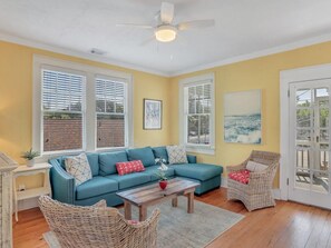 Condo, 2 Queen Beds (Splash Inn Upper) | Living room - Splash Inn Upper (Tybee Island)