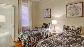 Apartment, Multiple Beds (Azure on Lincoln) | 2 bedrooms