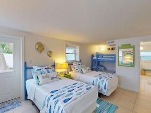 House, Multiple Beds (Shellseeker)