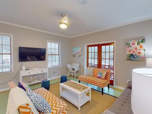 House, Multiple Beds (Shellseeker) | Living room - Shellseeker (Tybee Island)
