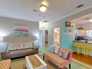 House, Multiple Beds (Shellseeker) | Living room