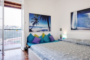 1 habitación, tabla de planchar con plancha y wifi