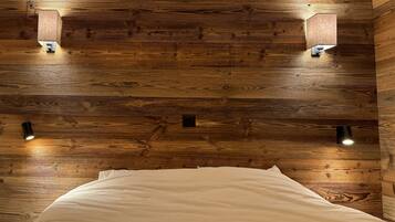 5 habitaciones, tabla de planchar con plancha y wifi gratis