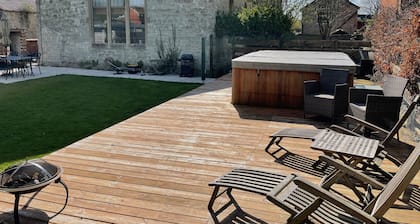 Stunning 4 bed Grade II Listed former Methodist Chapel with hot tub, sleeps 8-10