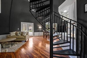 TV, fireplace, offices