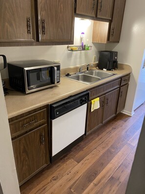 Private kitchen - Very Comfy and Cozy !!!! (HUNTSVILLE)