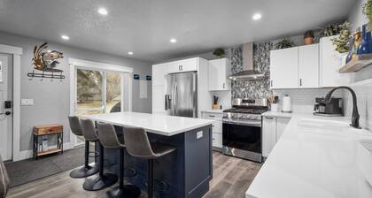 Newly Renovated Whitefish Vacation Home with Hot Tub