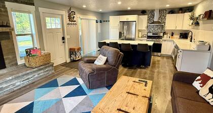 Newly Renovated Whitefish Vacation Home with Hot Tub