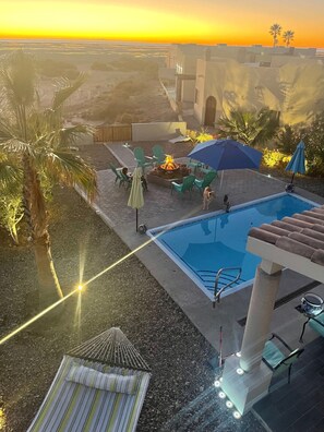 Outdoor pool - Ocean front home with private pool (Puerto Peñasco)