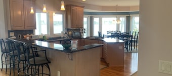 Waterfront! Across from Links @ Albemarle. Great for golfers, families & more!