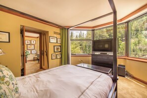 1 habitación, tabla de planchar con plancha, wifi gratis y ropa de cama 