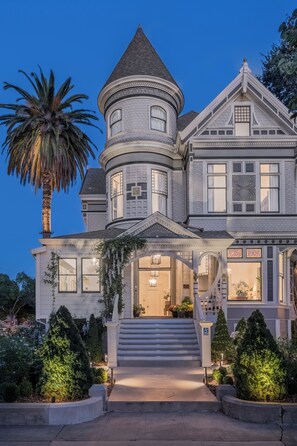 Exterior - The George Luxury Boutique Inn (Napa)